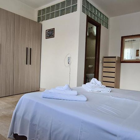 Em Holiday Apartment Quartu Sant'Elena Luaran gambar