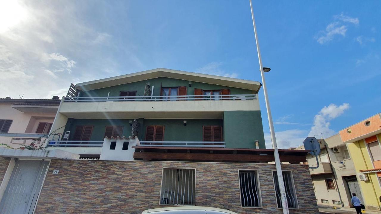 Em Holiday Apartment Quartu Sant'Elena Luaran gambar