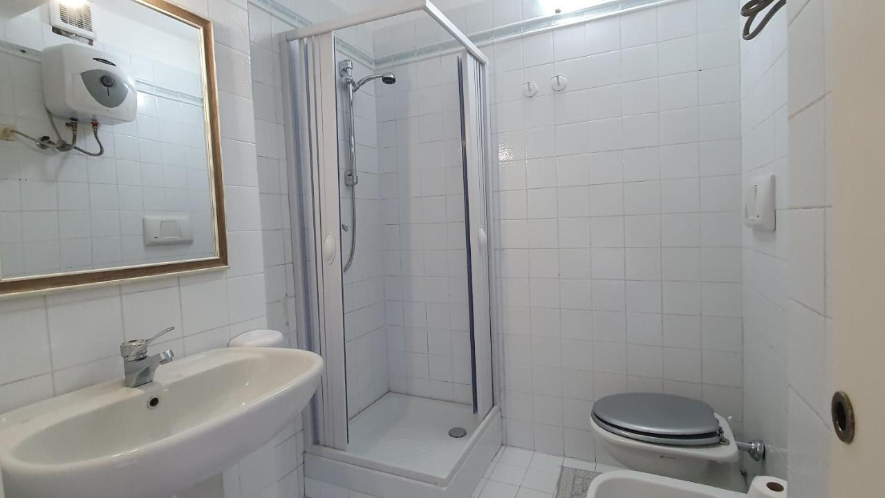 Em Holiday Apartment Quartu Sant'Elena Luaran gambar